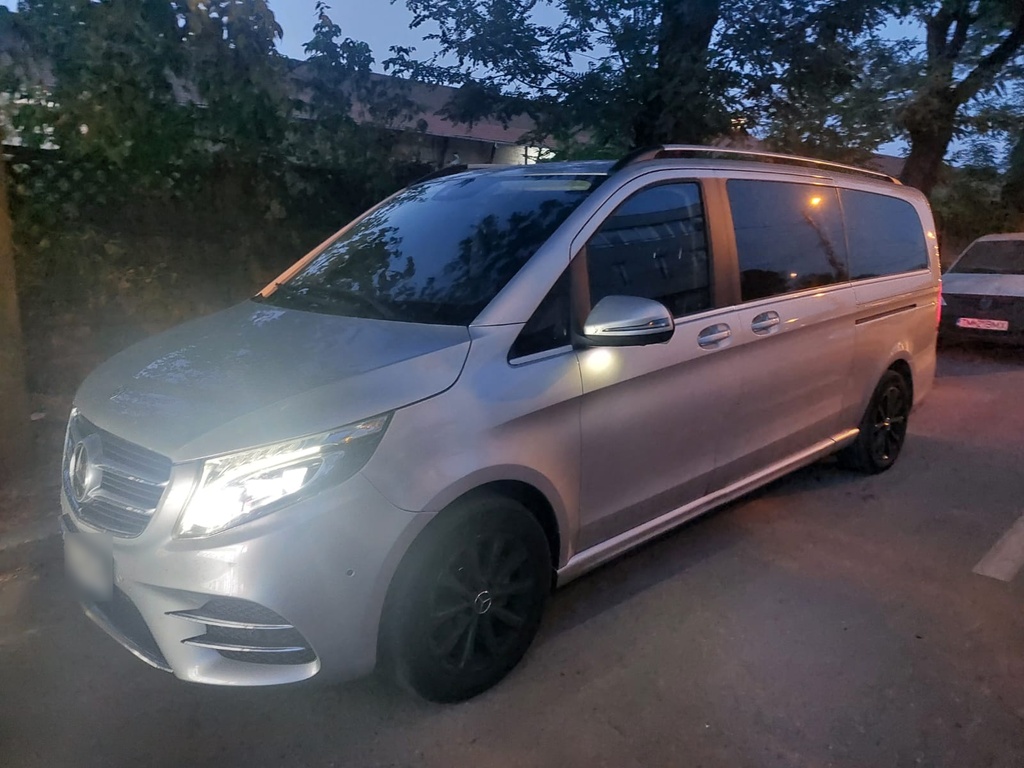 Microbuz Mercedes V-Class