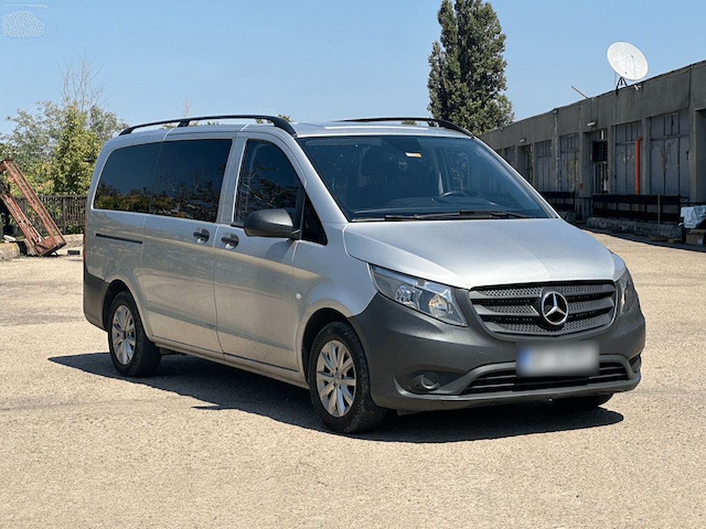 microbuz vito